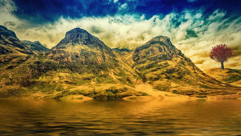 mountains-1678029_1920.jpg